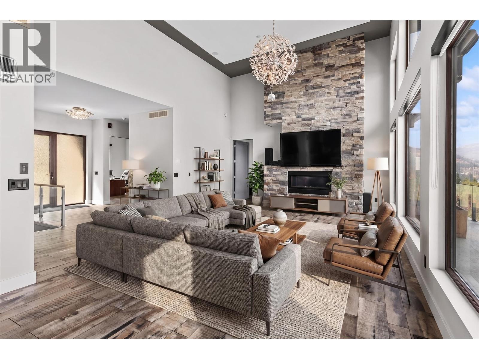  1851 Diamond View Drive, West Kelowna