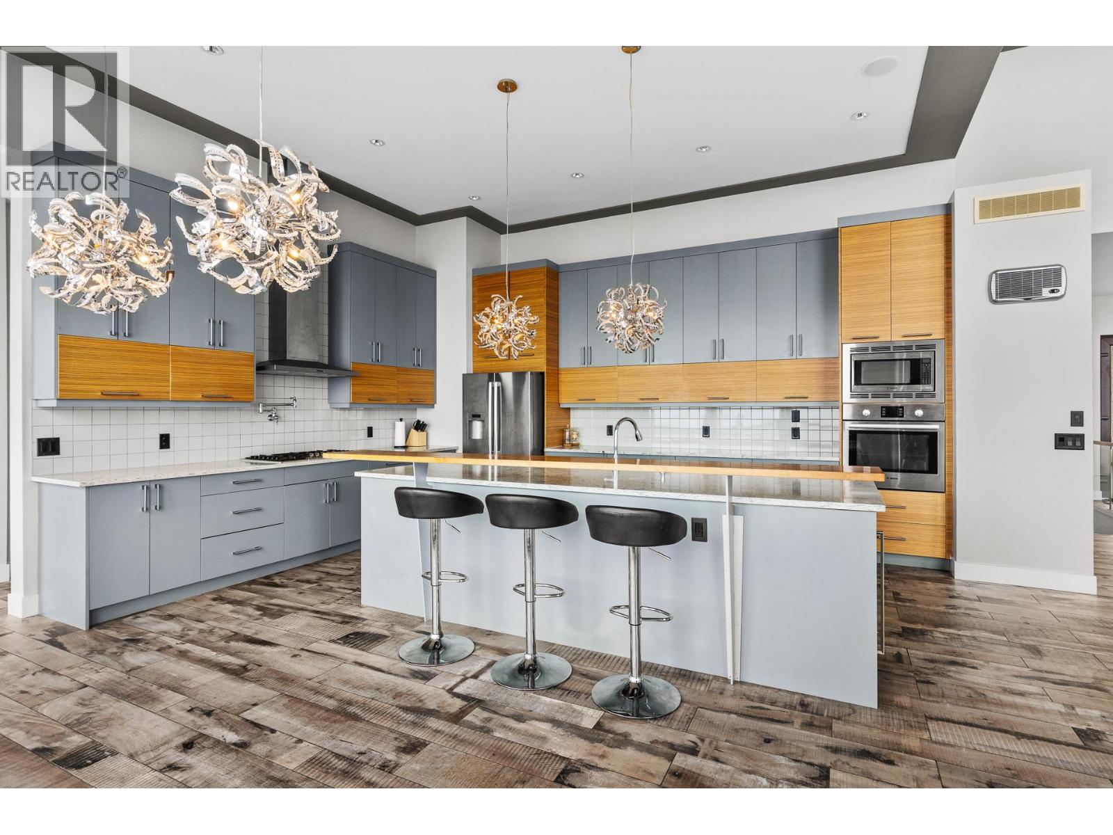  1851 Diamond View Drive, West Kelowna