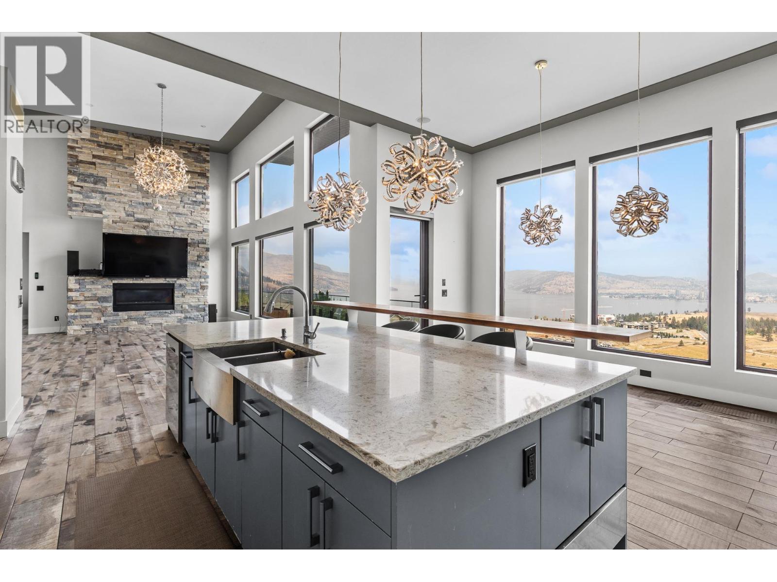  1851 Diamond View Drive, West Kelowna