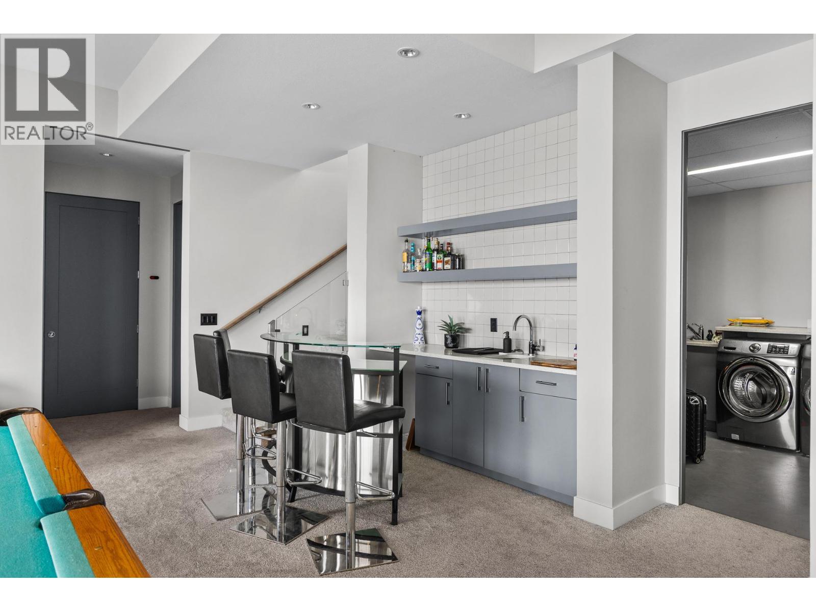  1851 Diamond View Drive, West Kelowna