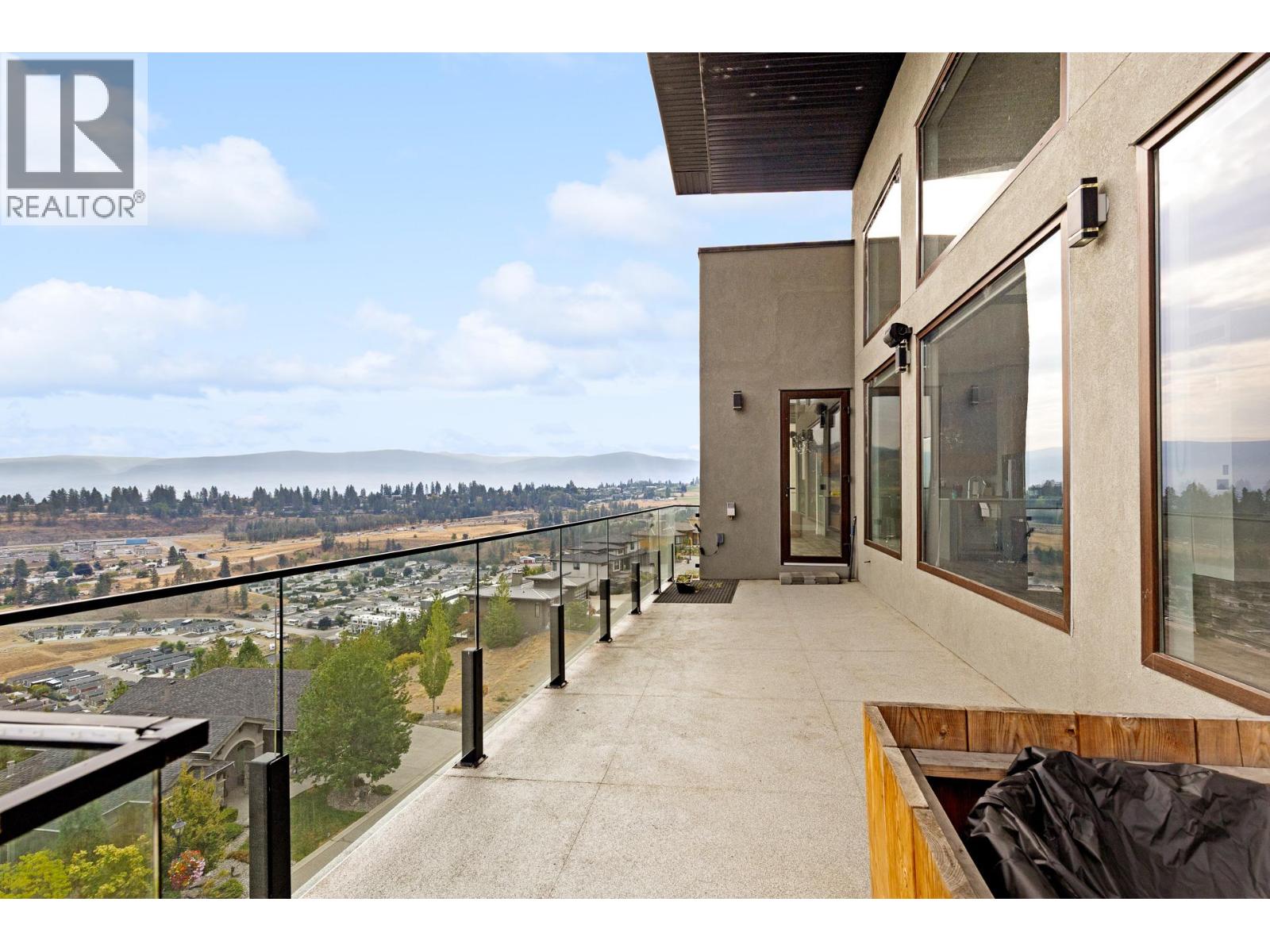  1851 Diamond View Drive, West Kelowna