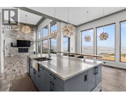 Primary Bedroom - 1851 Diamond View Drive, West Kelowna, BC V1Z4B7 Photo 18