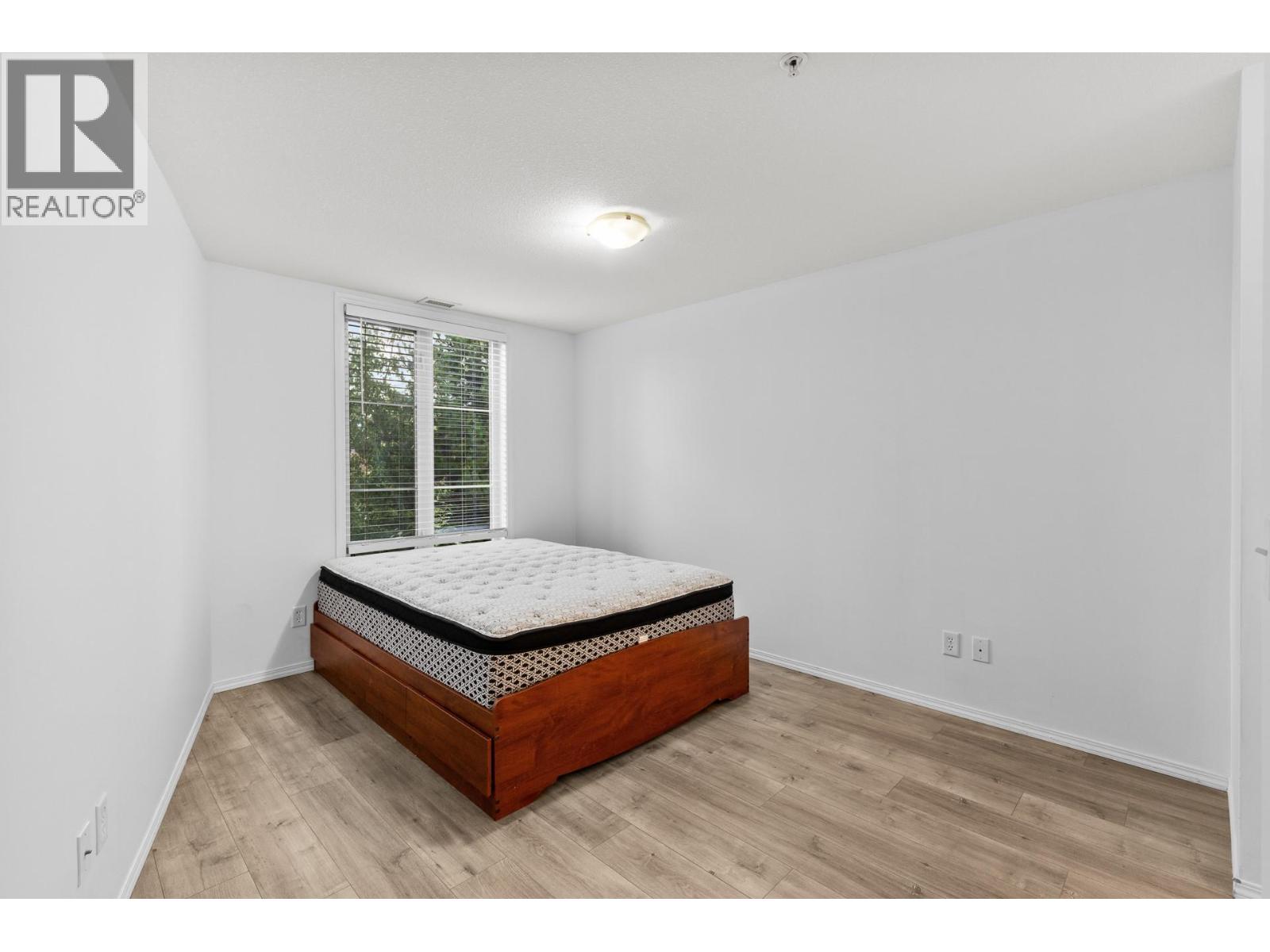 1204 1875 Country Club Drive, Kelowna