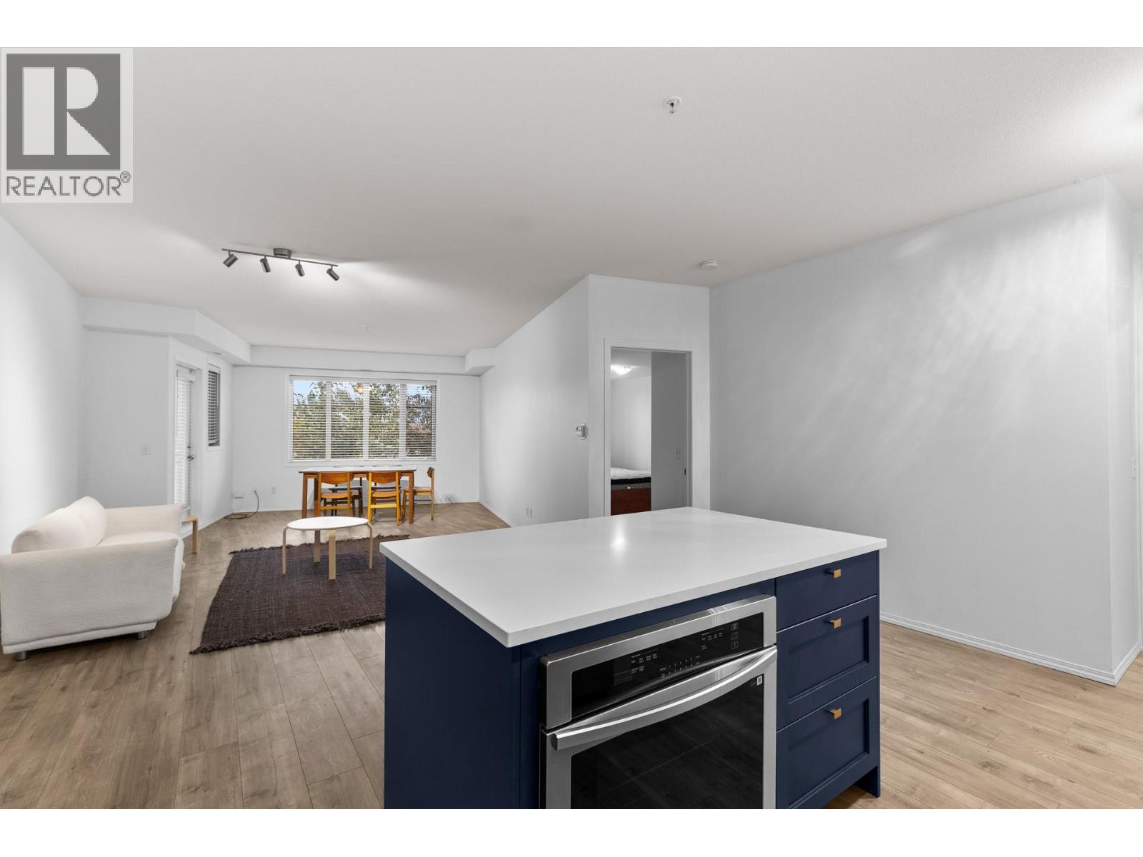 1204 1875 Country Club Drive, Kelowna