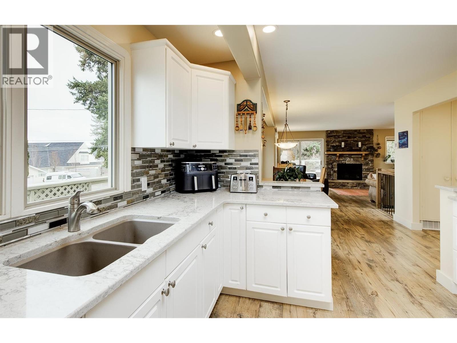  391 Braeloch Road, Kelowna