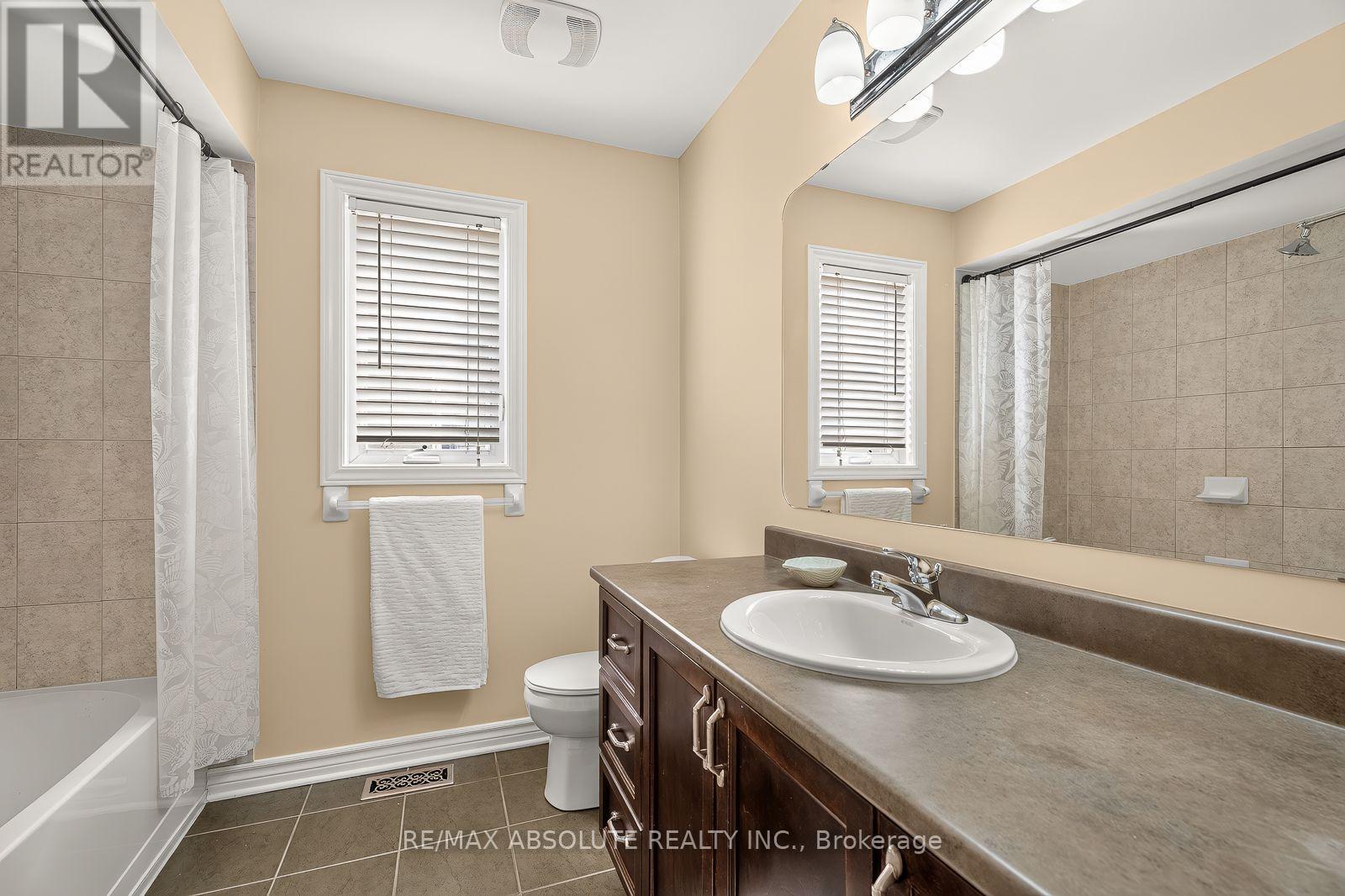 5 Bed, 4 Bath House for Sale in Ottawa – 1070 NORTHGRAVES CRESCENT, Ottawa – MLS# X13767354 - Image 26