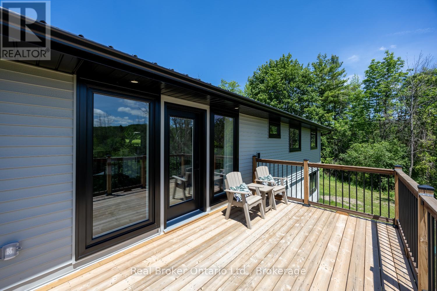 250 SILVER HEIGHTS DRIVE - Image 27