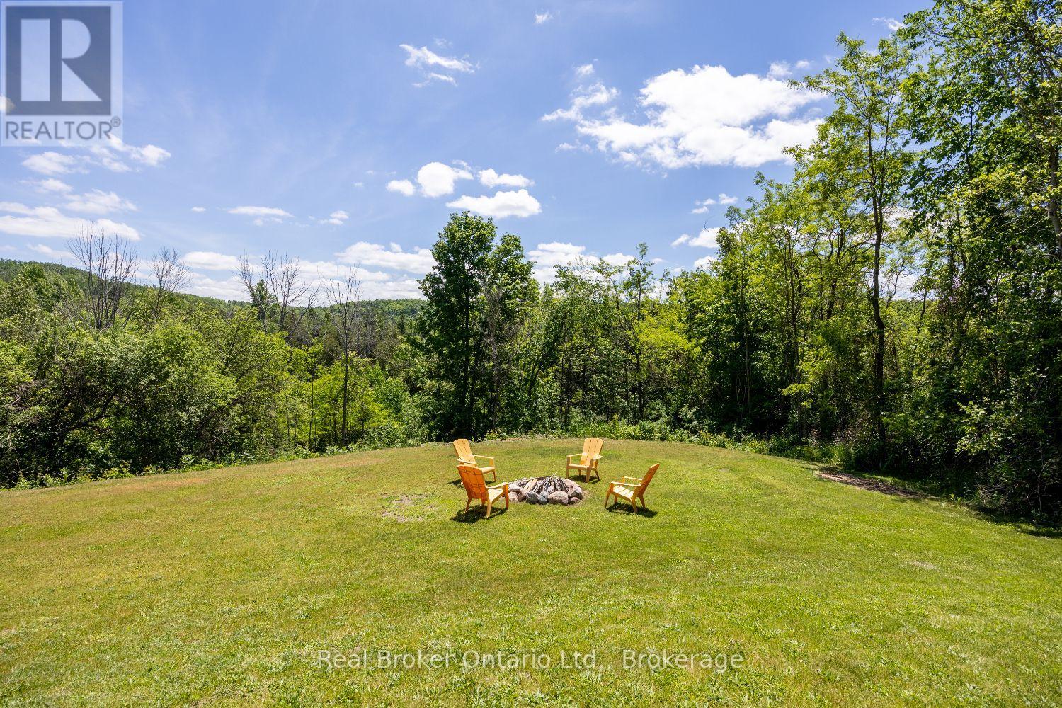 250 SILVER HEIGHTS DRIVE - Image 32