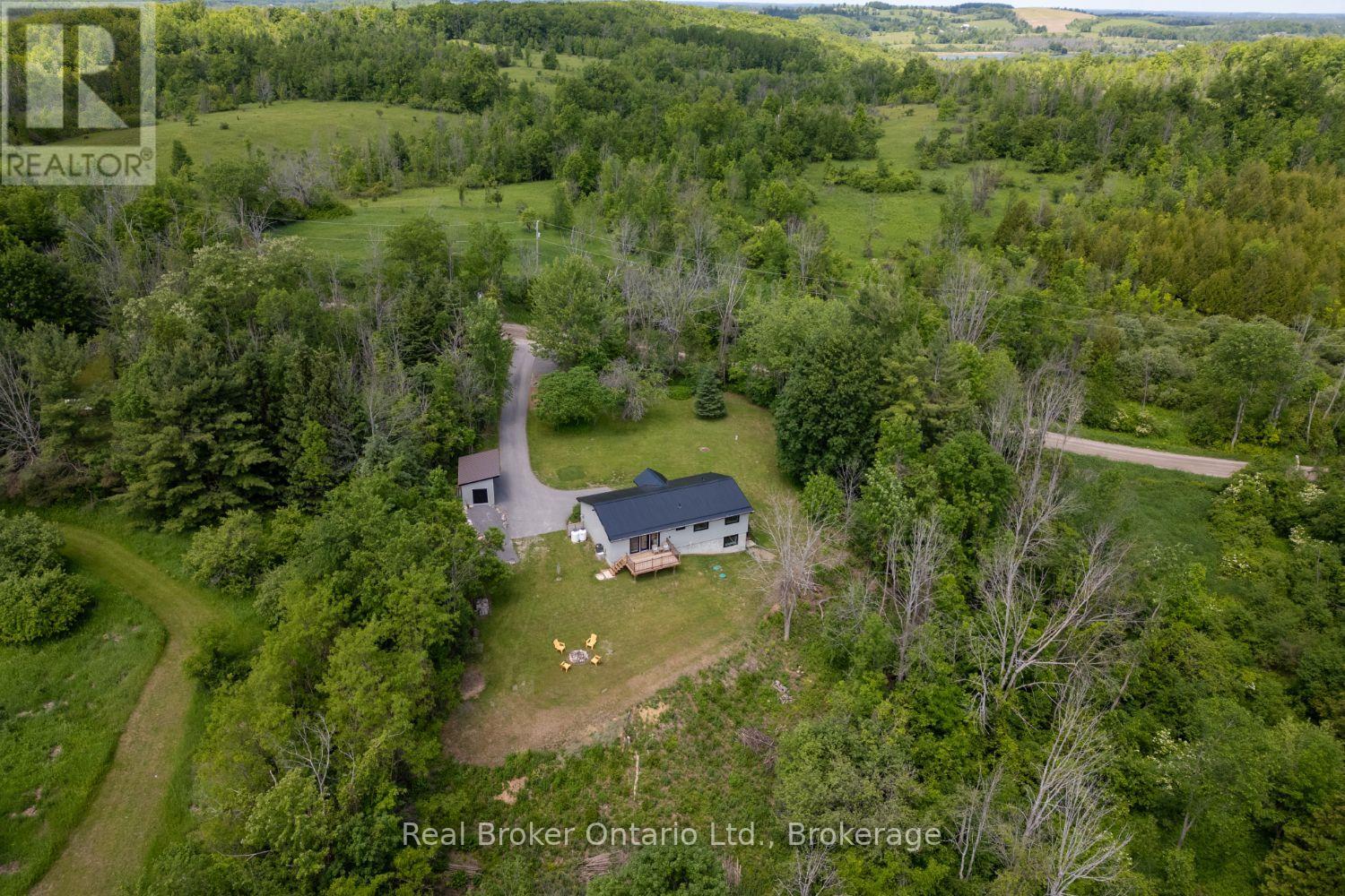 250 SILVER HEIGHTS DRIVE - Image 33
