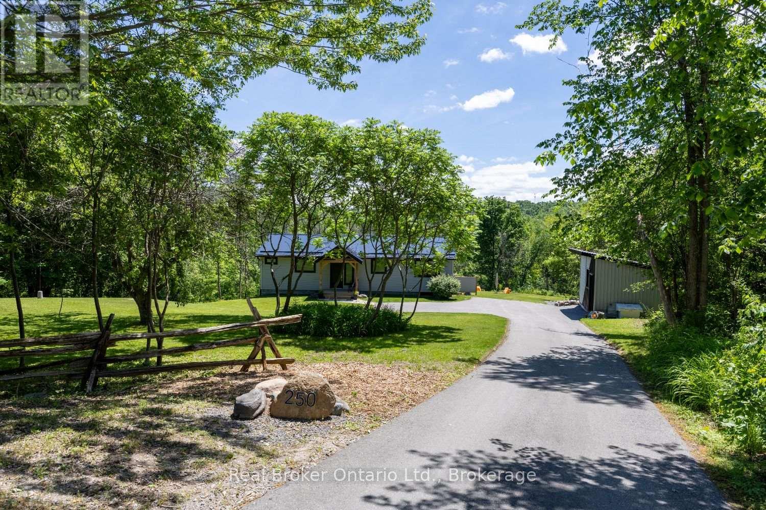 250 SILVER HEIGHTS DRIVE - Image 35