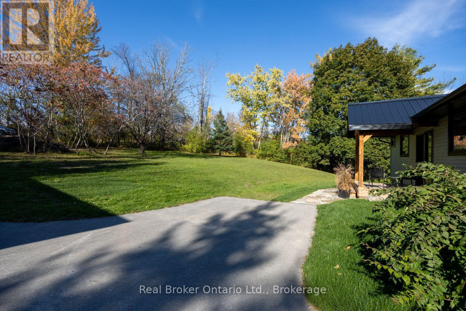250 SILVER HEIGHTS DRIVE - Image 37