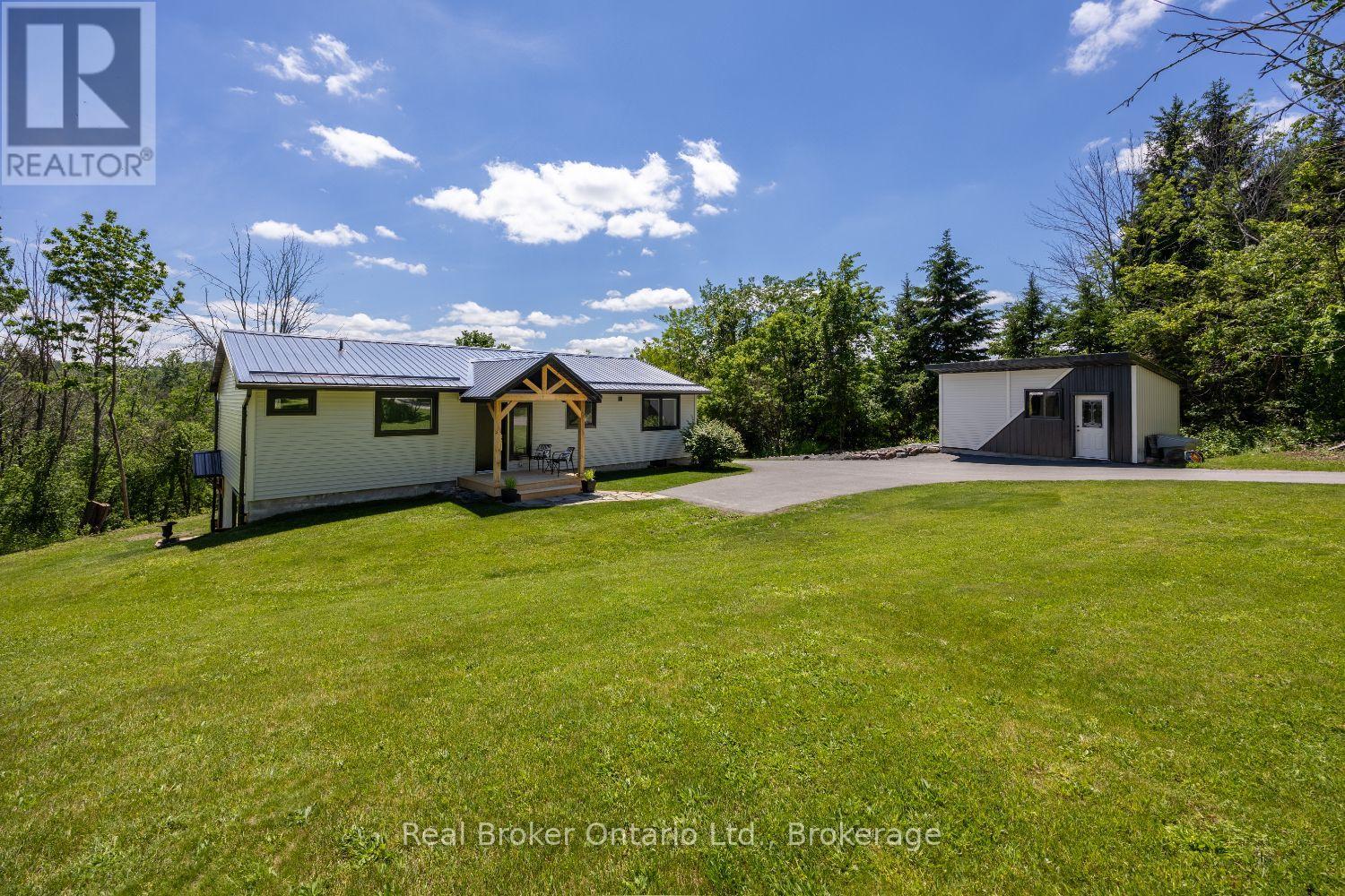 250 SILVER HEIGHTS DRIVE - Image 4