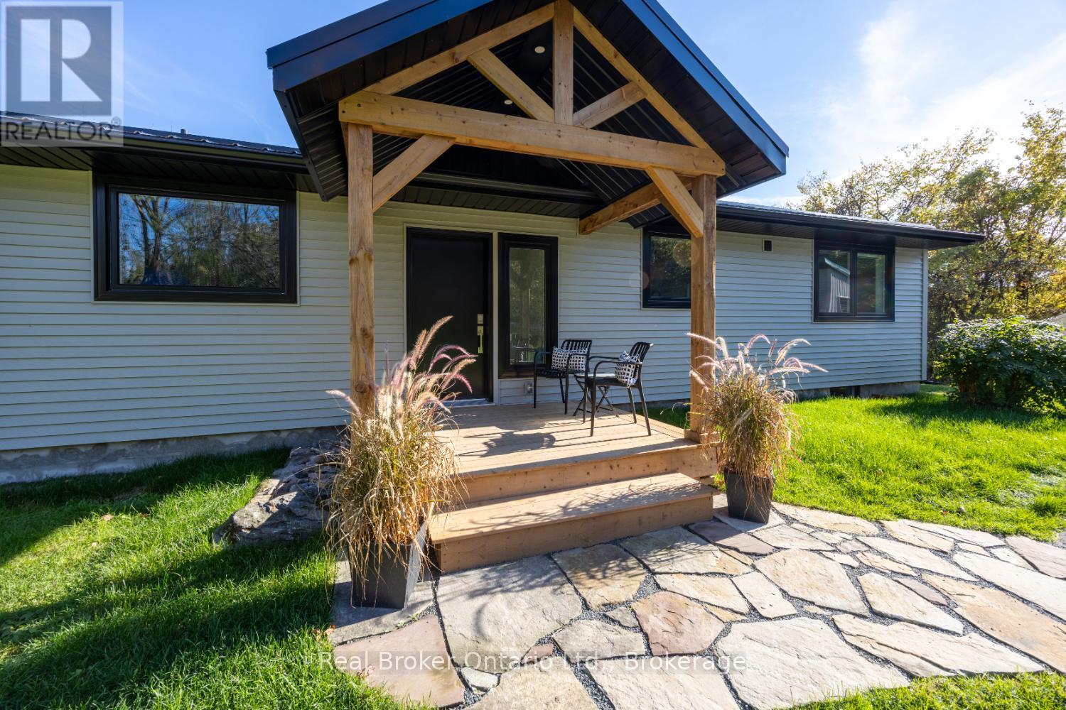 250 SILVER HEIGHTS DRIVE - Image 5