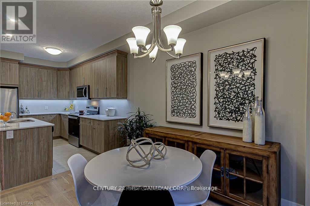 88- UPPER LEVELS - 177 EDGEVALLEY ROAD, London East (East D) — photo 9