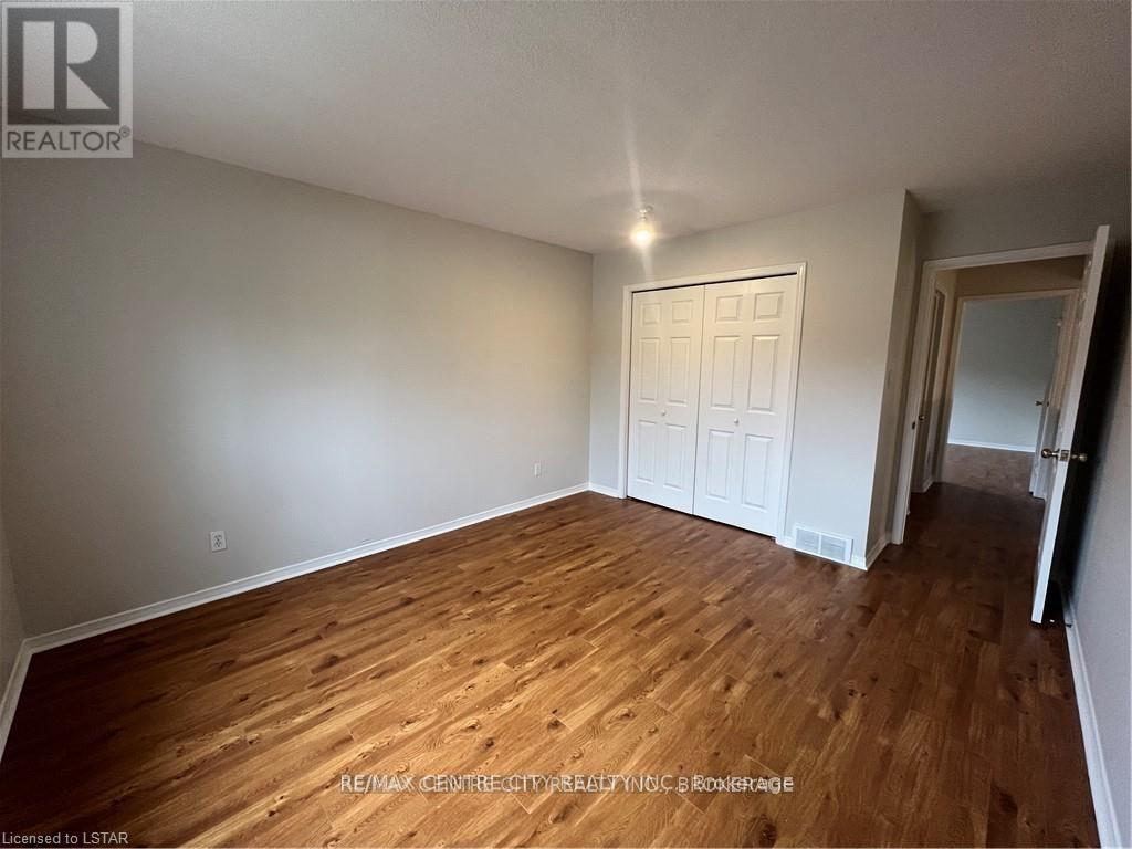 61 - 145 NORTH CENTRE ROAD, London North (North B) — photo 7