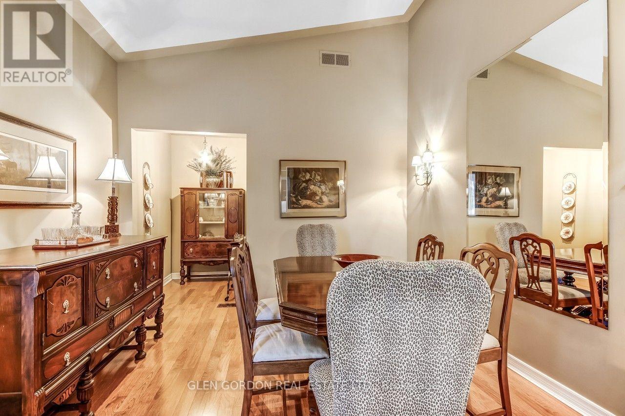 18 - 617 WHARNCLIFFE ROAD S, London South (South O) — photo 8