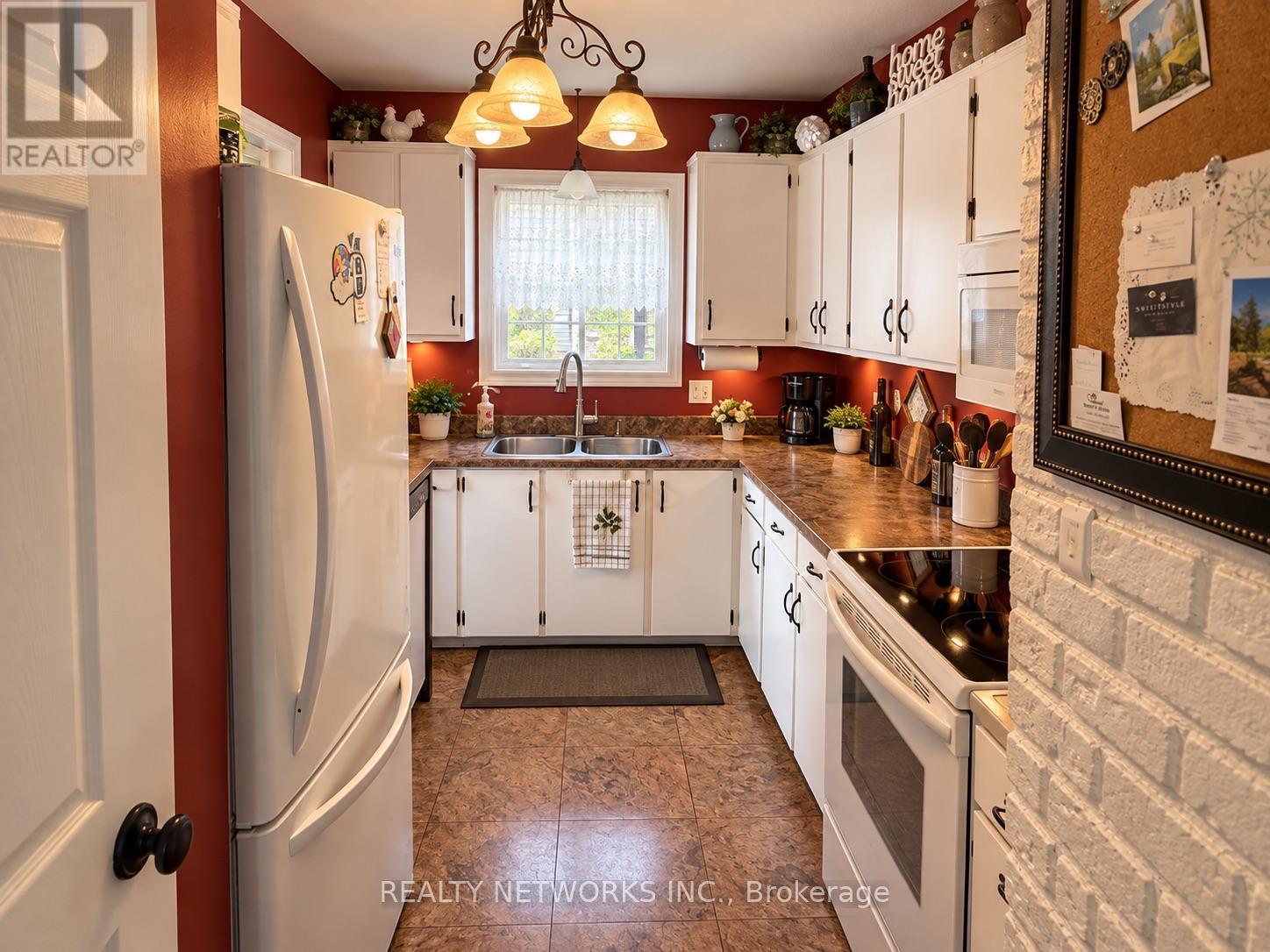 1126 GATINEAU BOULEVARD - Image 6