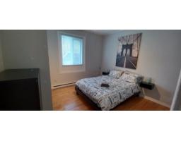 49 Rue Montpetit, Gatineau, QC J8Y4Z7 Photo 7