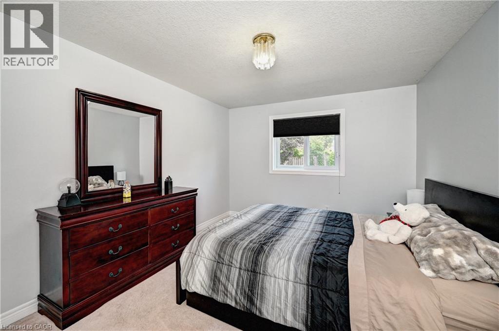 447 HIDDEN CREEK Drive - 26