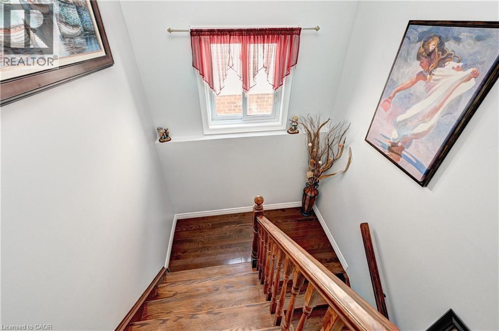 447 HIDDEN CREEK Drive - Image 17