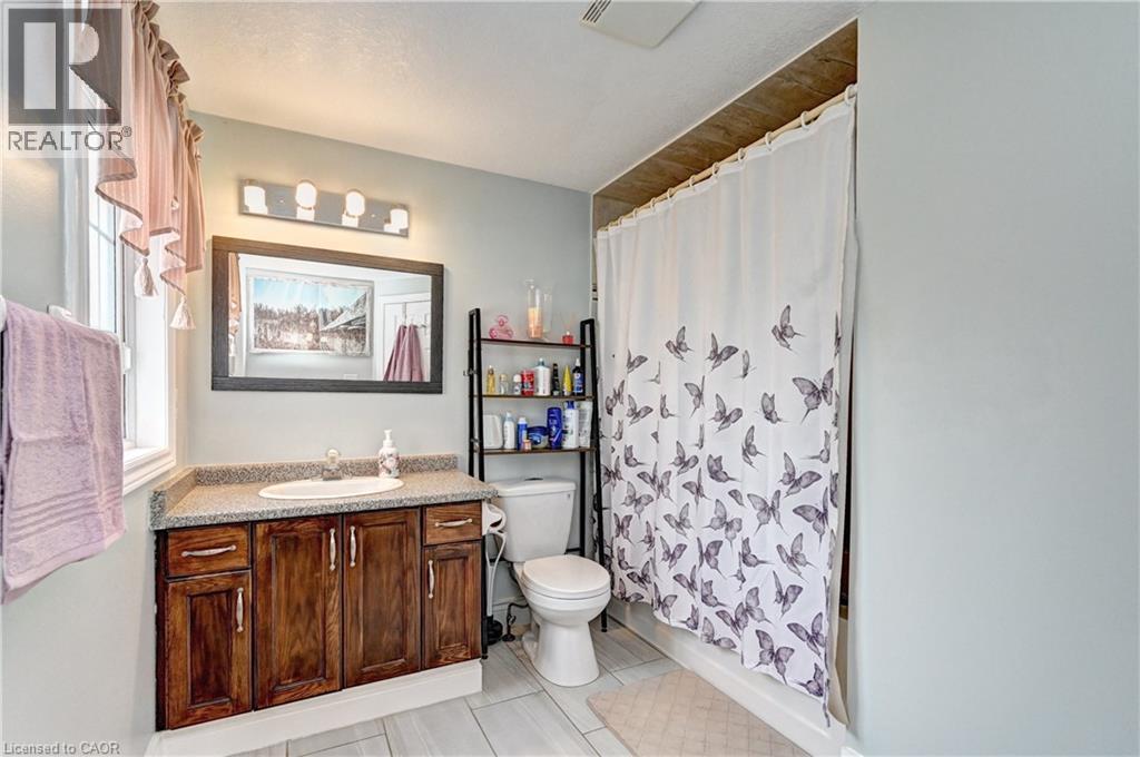 447 HIDDEN CREEK Drive - 23