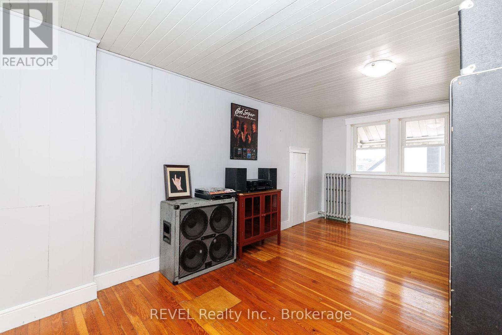 14 BATTLE STREET - 29