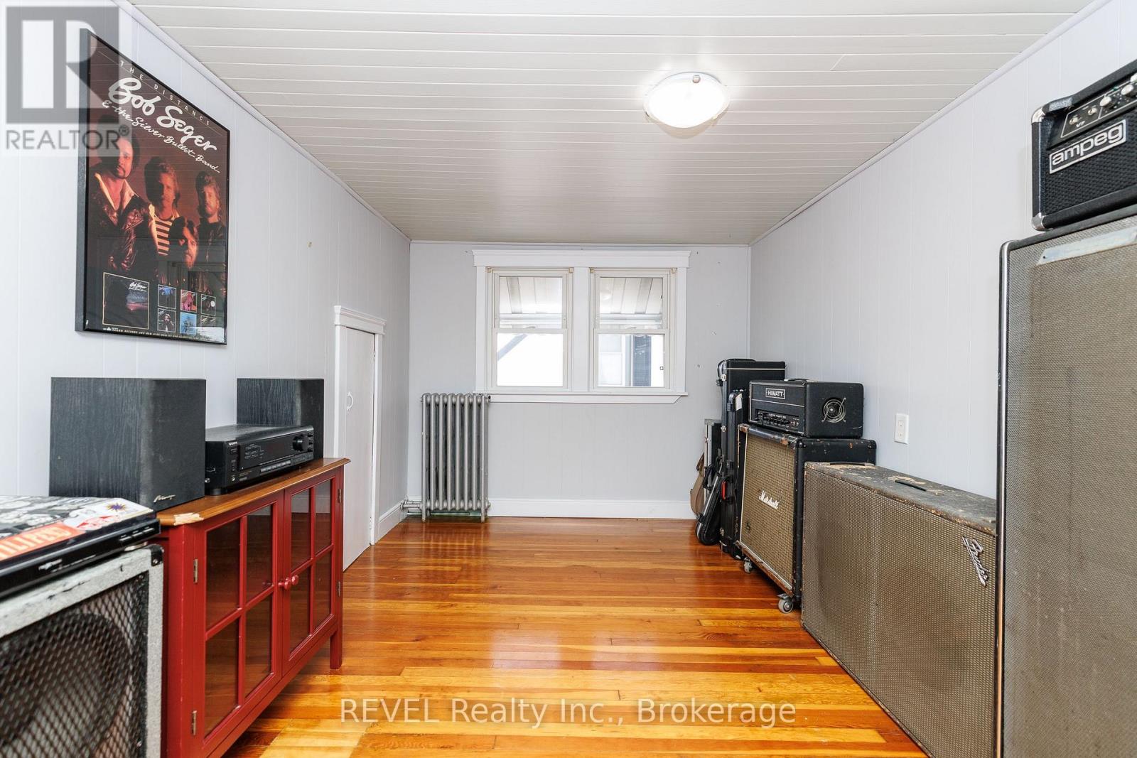 14 BATTLE STREET - 30
