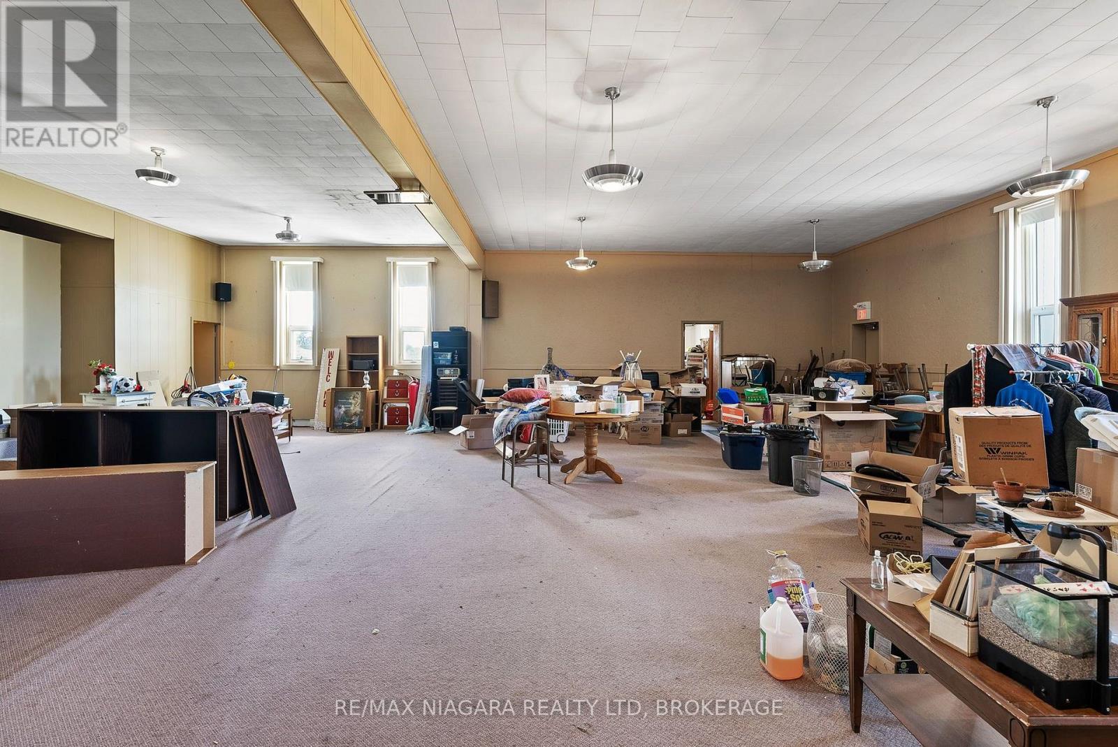 319 Davis Street — photo 12