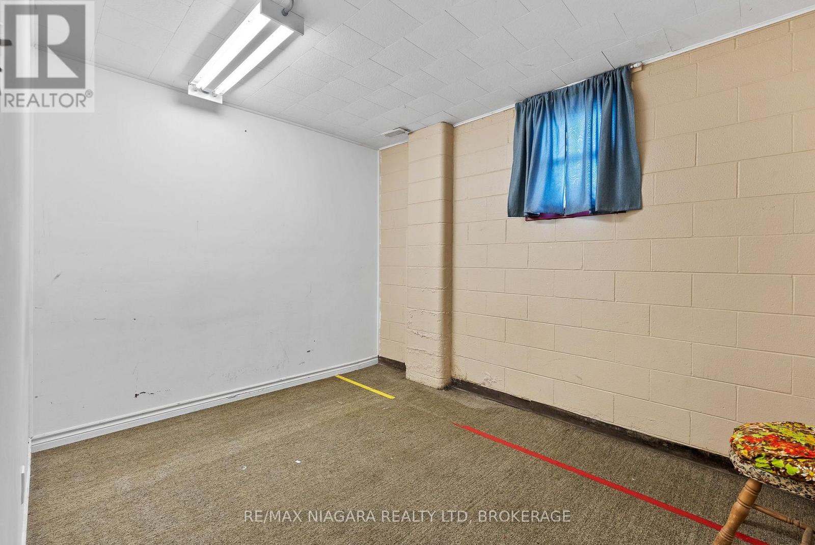 319 Davis Street — photo 24