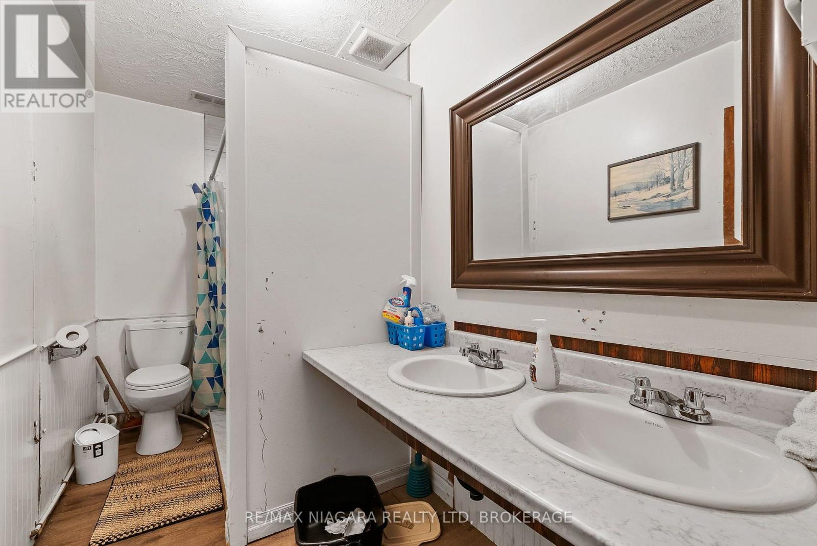 319 Davis Street — photo 27