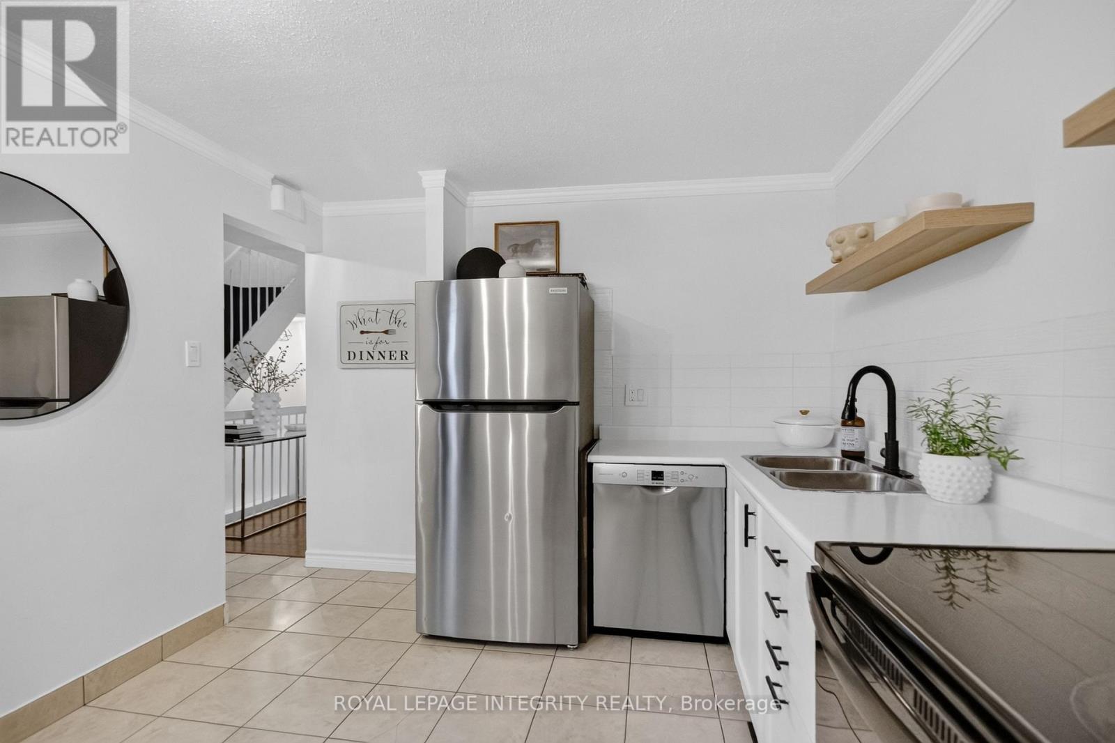 209 SHERWAY DRIVE, Ottawa — photo 8