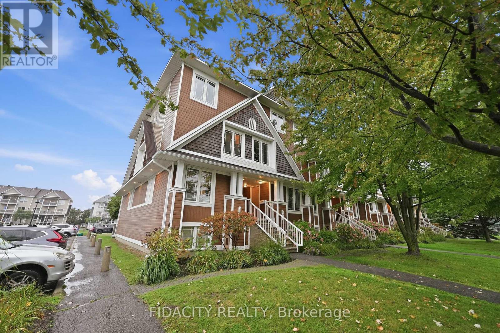 #55 324 CROWNRIDGE DRIVE - 2