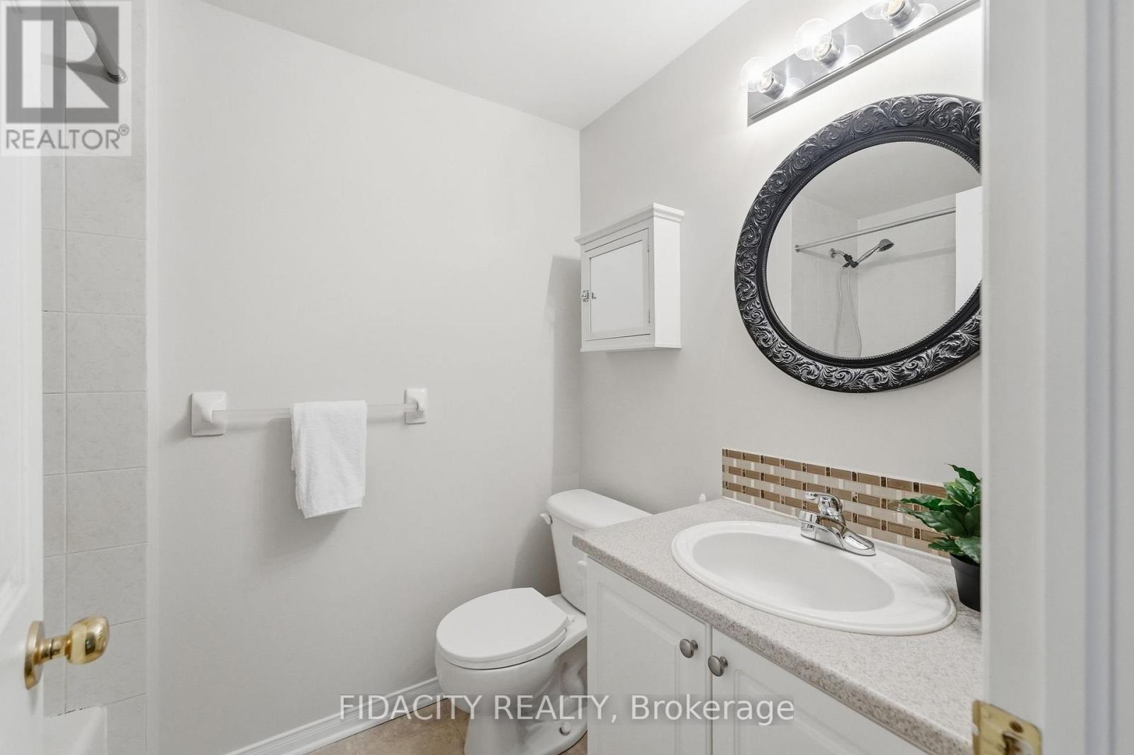 2 Bed, 3 Bath House for Sale in Ottawa – 55 – 324 CROWNRIDGE DRIVE, Ottawa – MLS# X13768194 - Image 20