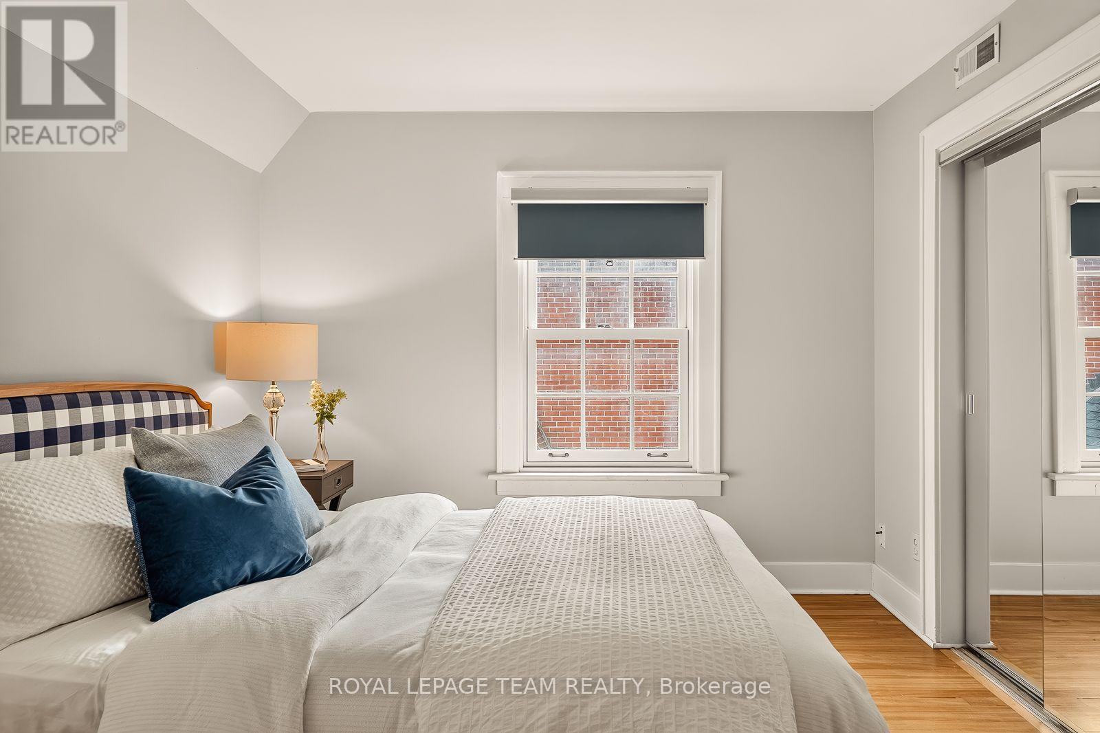 170 ACACIA AVENUE - 16
