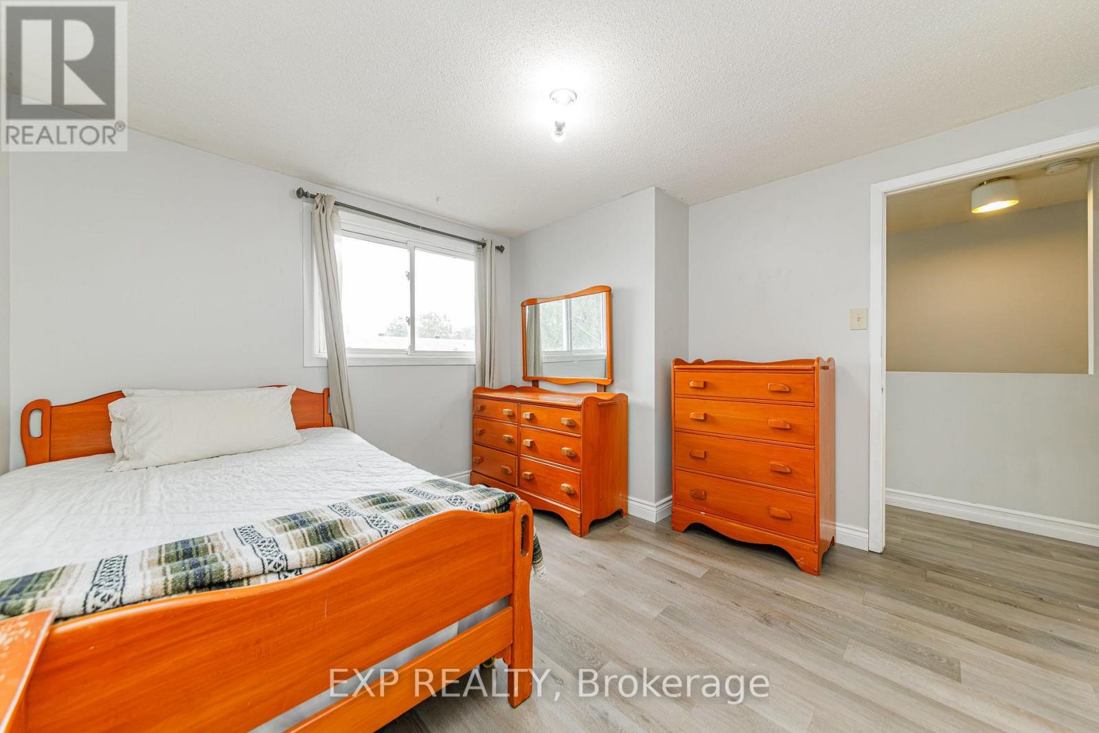 3 Bed, 2 Bath House for Sale in Ottawa – L – 1480 HEATHERINGTON ROAD, Ottawa – MLS# X13768332 - Image 13