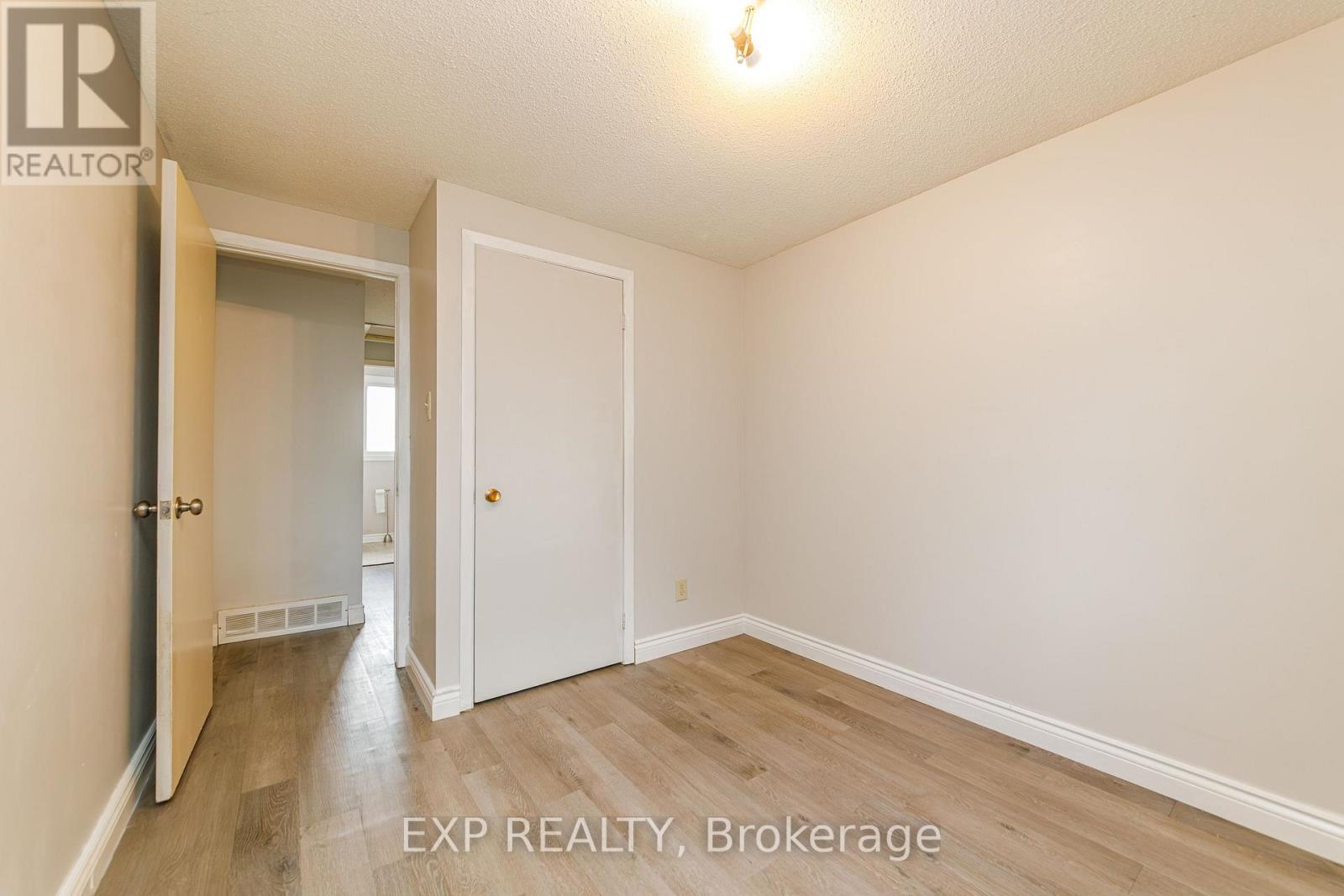 3 Bed, 2 Bath House for Sale in Ottawa – L – 1480 HEATHERINGTON ROAD, Ottawa – MLS# X13768332 - Image 15