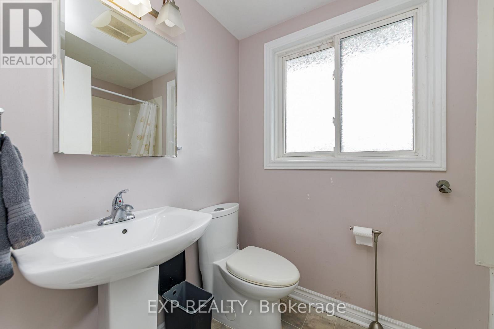 3 Bed, 2 Bath House for Sale in Ottawa – L – 1480 HEATHERINGTON ROAD, Ottawa – MLS# X13768332 - Image 18
