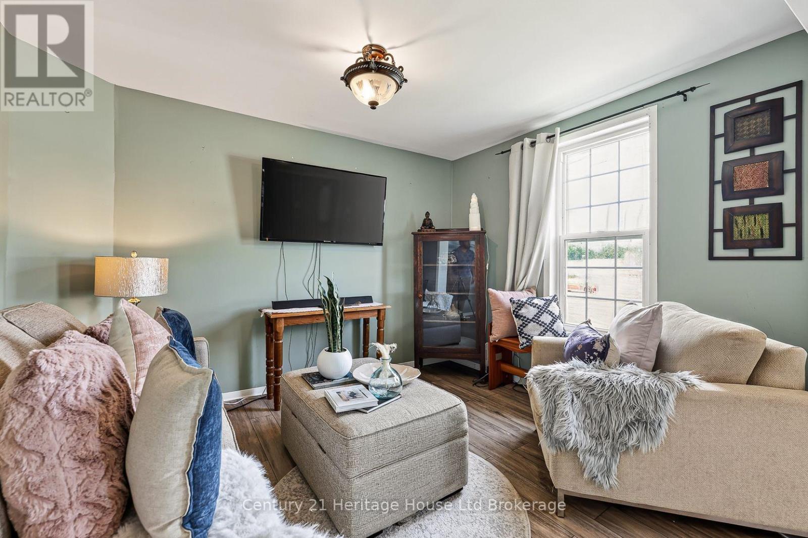 138 MAIN STREET - 10