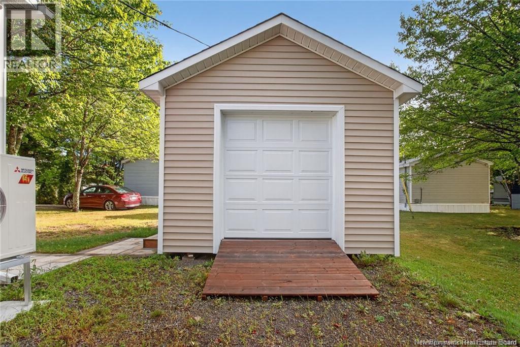 2 Larchwood Street - Image 26