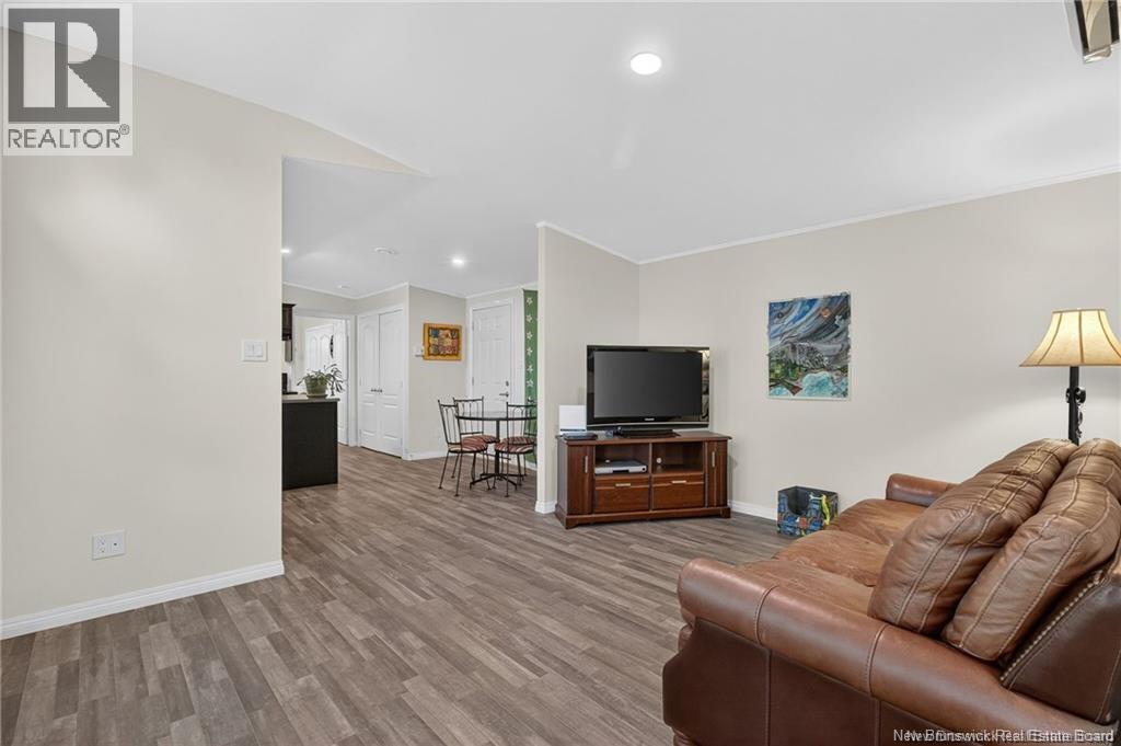 2 Larchwood Street - 5