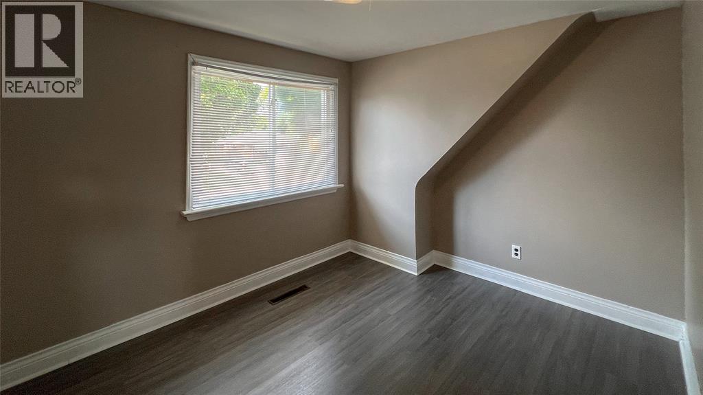 437 BRIGHT STREET - 15