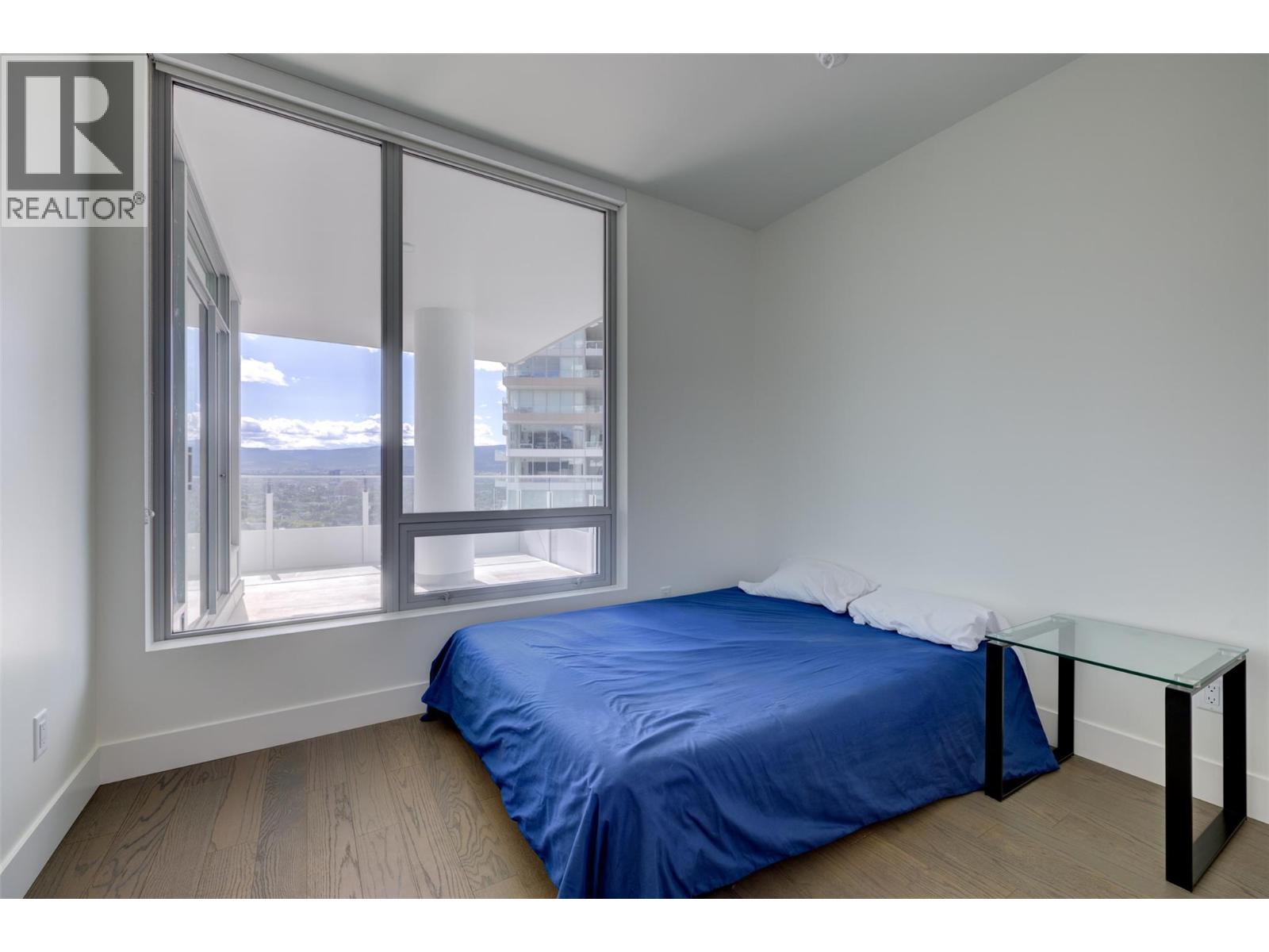2302 1181 Sunset Drive, Kelowna