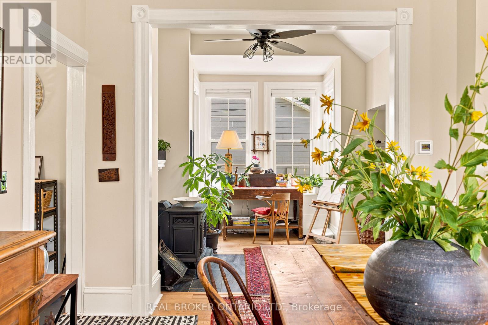 #A & B 33 NAPOLEON STREET - 10