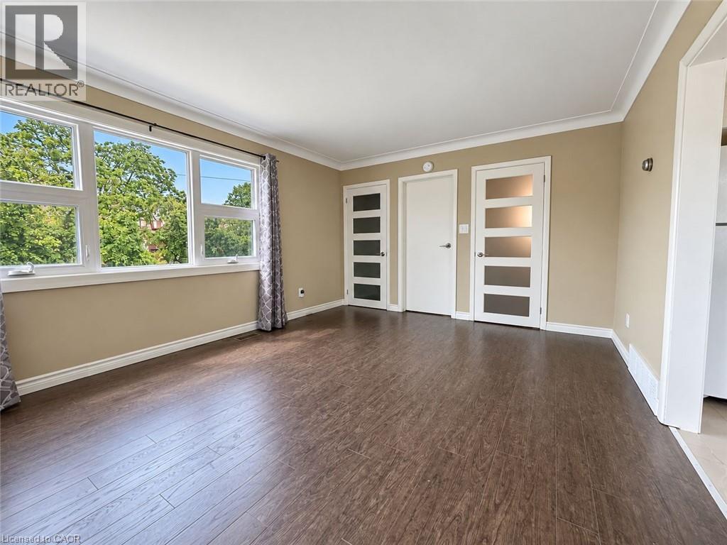 16 STANLEY Street Unit# UPPER — photo 3