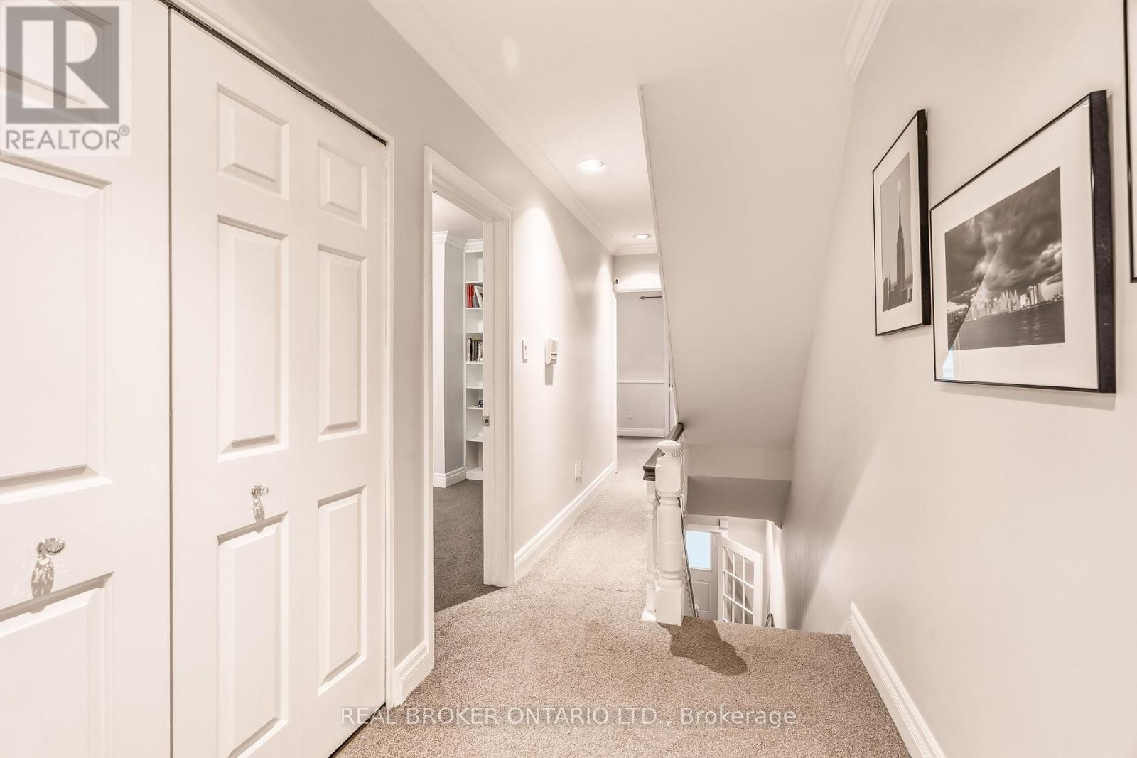 417 DALY AVENUE - Image 29