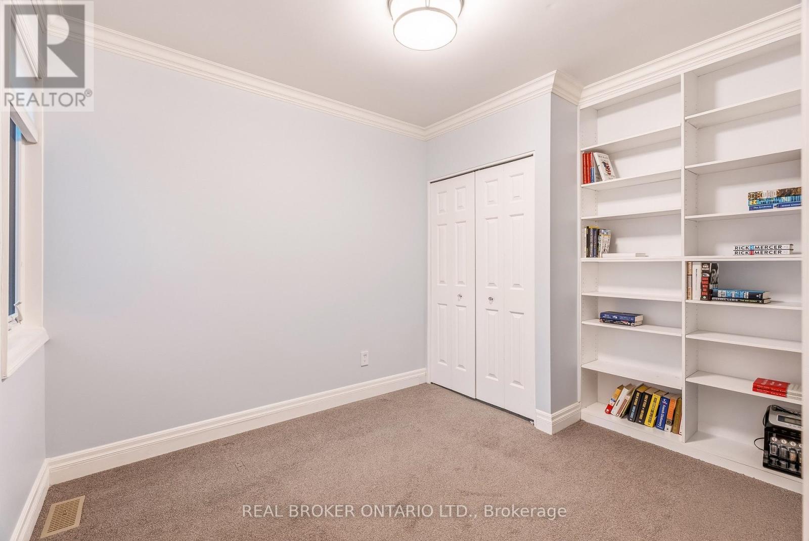 417 DALY AVENUE - Image 26