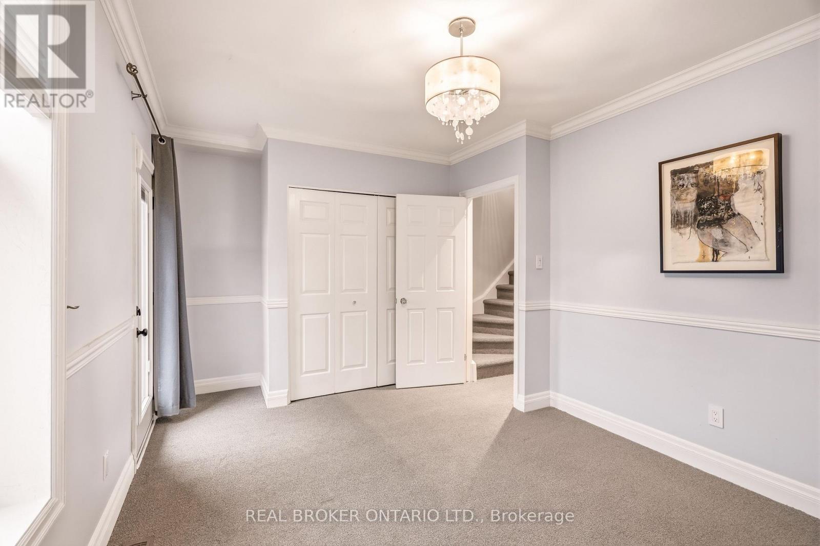 417 DALY AVENUE - Image 33
