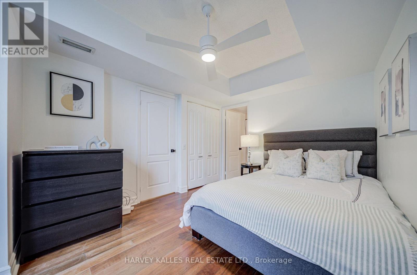 #910 5 ROSEHILL AVENUE - 17