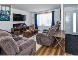 Foyer - 220 Feeners Corner Road, West Northfield, NS B4V5E3 Photo 8