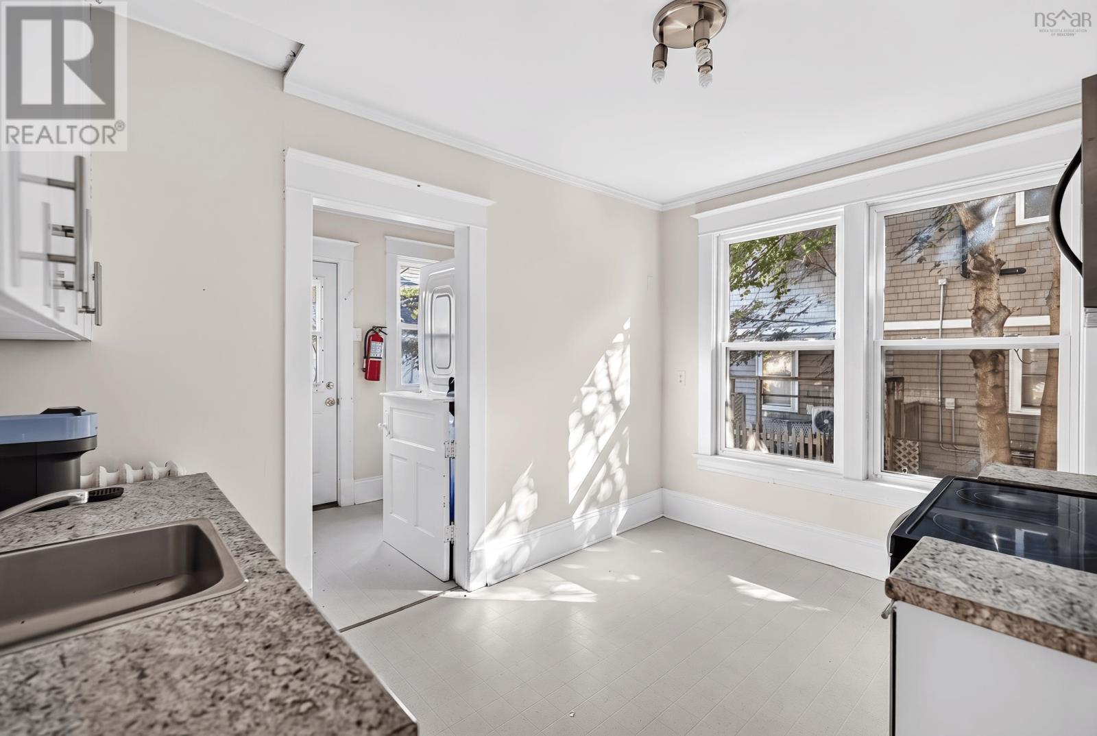 6195/6197 Cedar Street - 15